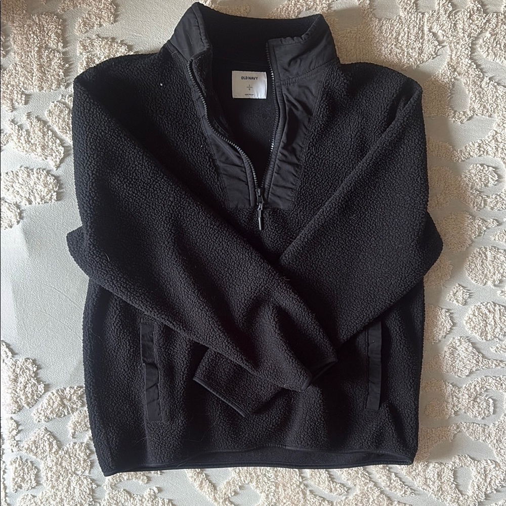 LAST CHANCE Black Fleece Quarter Zip Pullover